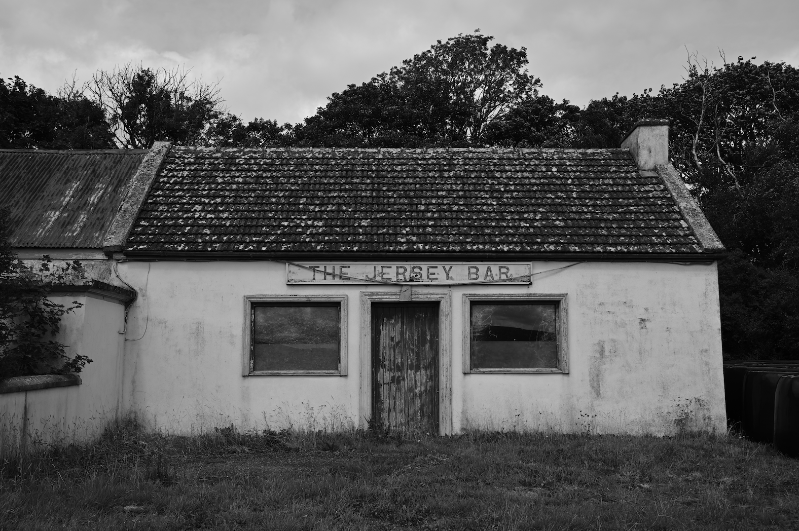 Long closed Jersey bar in County Sligo